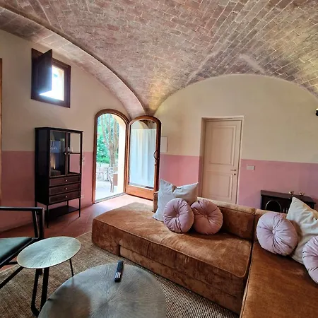 Borgo Dolciano Farm stay